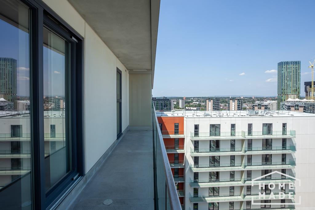 Balcony (59)-HDR-min.jpg