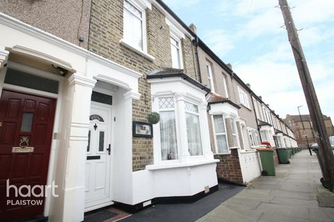 32 Addington Road, London, E16 4NG