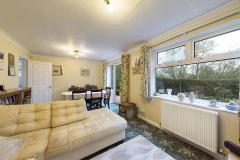 4 Blackthorn Close, Hasland, Chesterfield, S41 0DY
