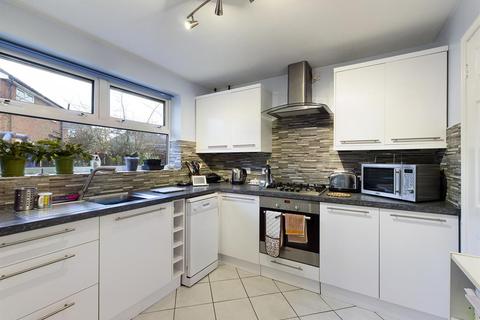 4 Blackthorn Close, Hasland, Chesterfield, S41 0DY