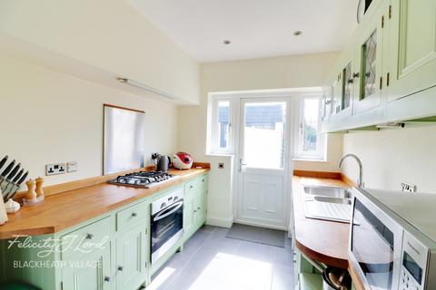 244 Wricklemarsh Road, London, SE3 8DW