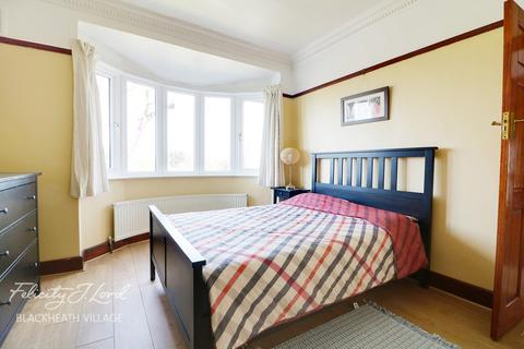 244 Wricklemarsh Road, London, SE3 8DW