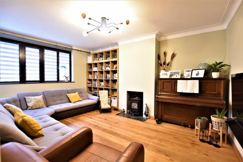46 Sidewood Road, London, SE9 2HA