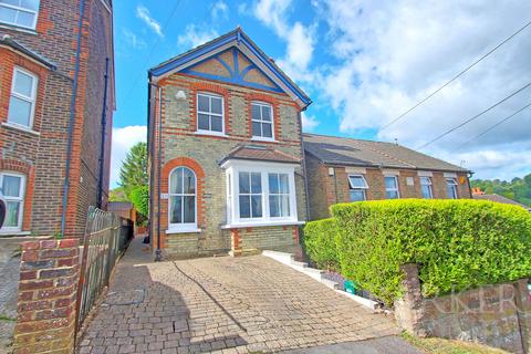 23 Highfield Road, Caterham, CR3 6QX