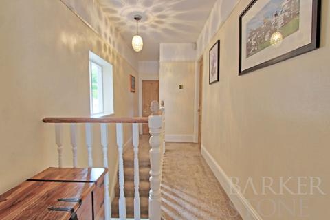 23 Highfield Road, Caterham, CR3 6QX