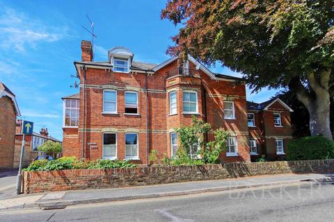 Flat 1, Leighton House, 13 Glade Road, Marlow, SL7 1EA