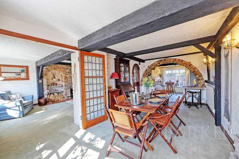 Bramley Cottage Hedsor Road, Bourne End, SL8 5EE