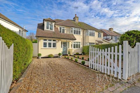 66 Markfield Road, Caterham, CR3 6RN
