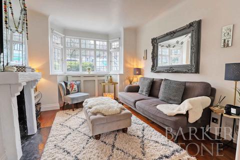 66 Markfield Road, Caterham, CR3 6RN
