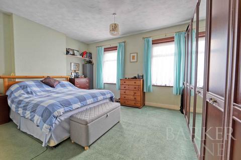 19 Highfield Road, Caterham, CR3 6QX
