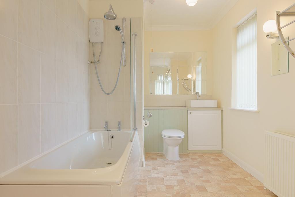 Ensuite