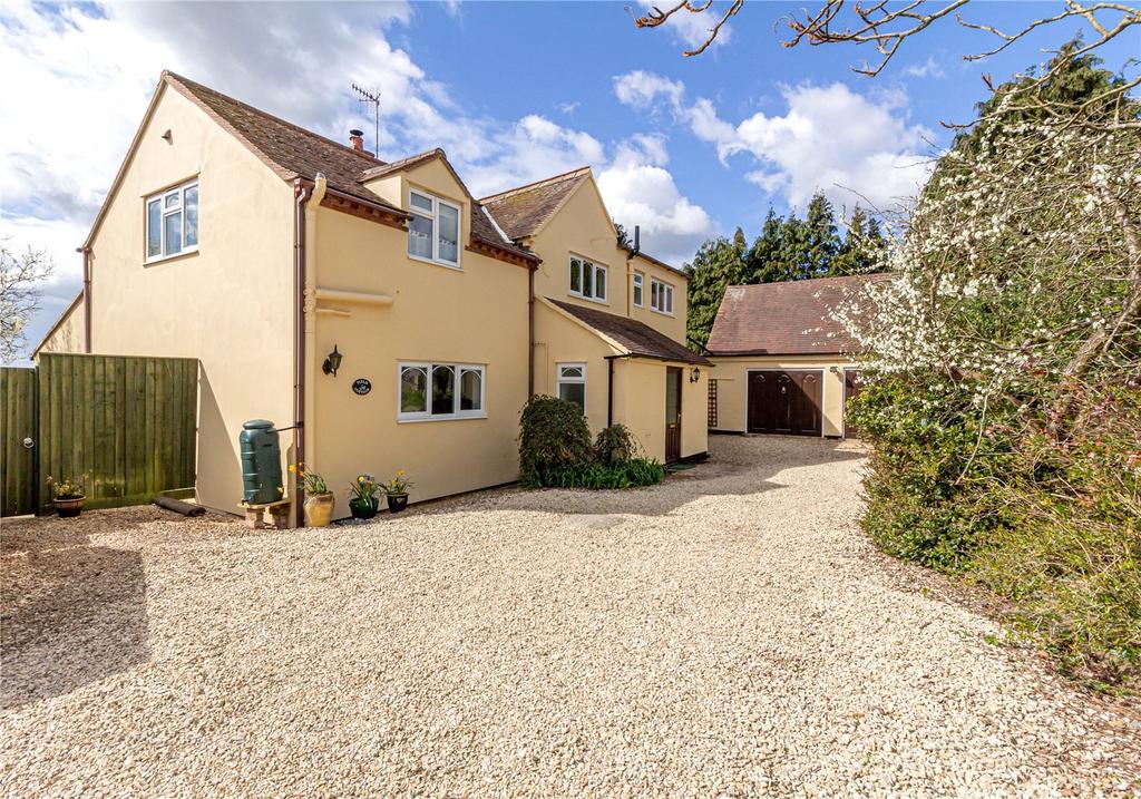 Holloway, Pershore, WR10 3 bed detached house £600,000