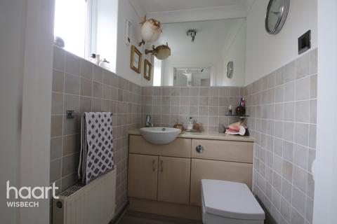 20 Cambridge Drive, Wisbech, PE13 1SE