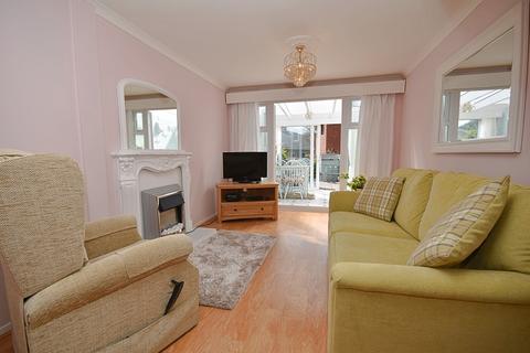 15 Stapleford Close, London, E4 6XR