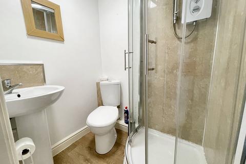 undefined, Top flat Ronald Road, Balby , Doncaster DN4