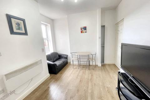 undefined, Top flat Ronald Road, Balby , Doncaster DN4