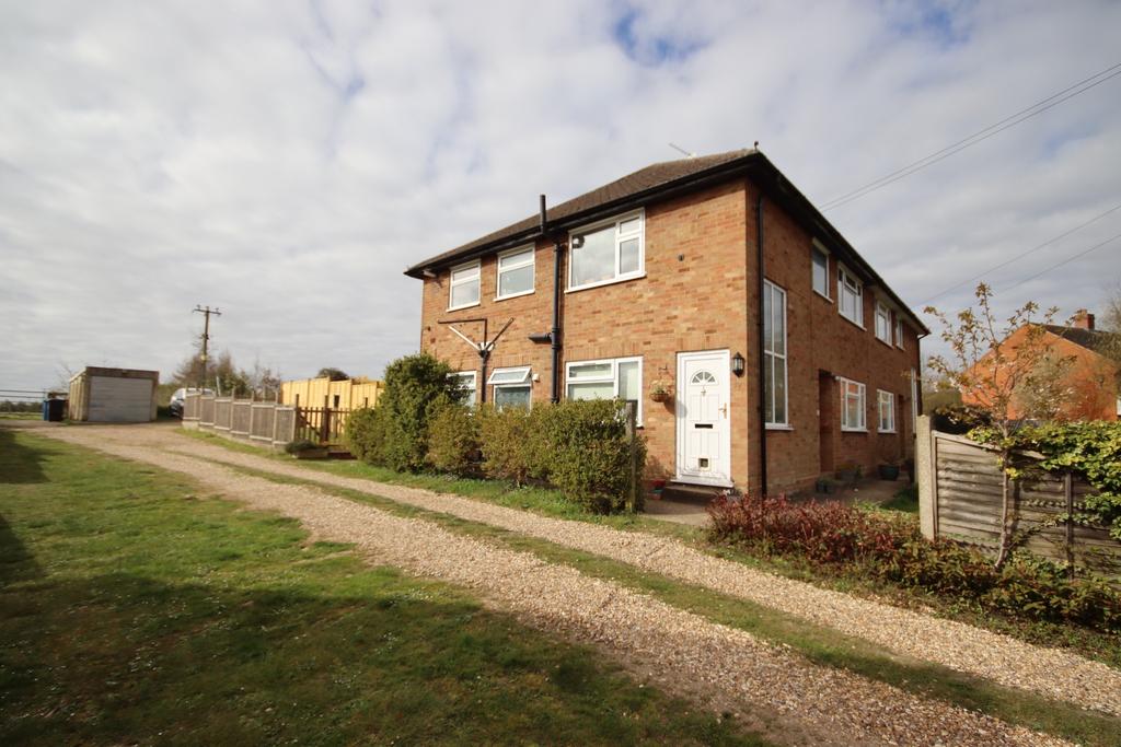 Whyteladyes Lane, Cookham 2 bed £318,500