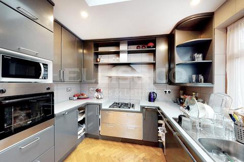 4 bedroom semi-detached house for sale - Wessex Gardens, London, NW11