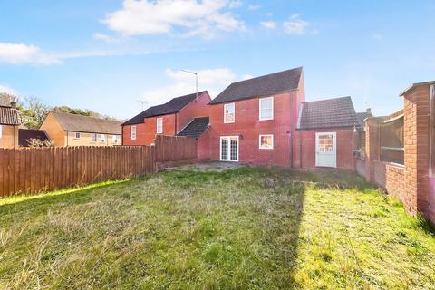 12 Birch Covert, Thetford, IP24 2UL