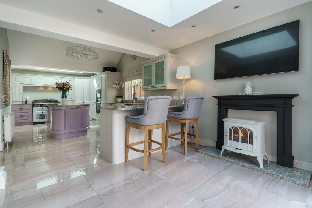 Excellent Dining Kitchen