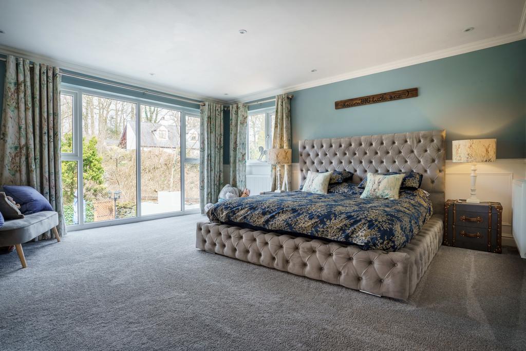 Guest Bedroom Suite