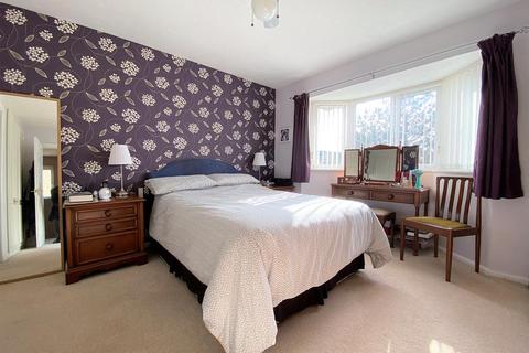 144 Arrowsmith Drive, Stonehouse, GL10 2QR