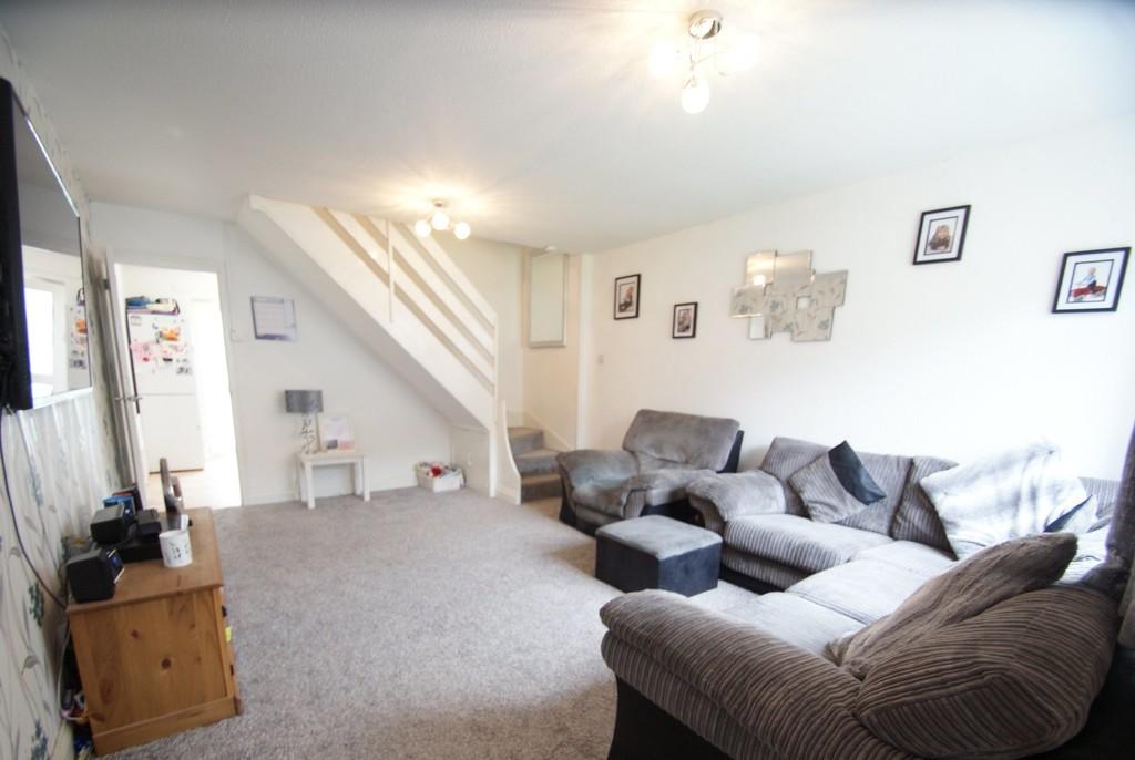 Lancaster Drive Roselands Paignton 2 bed semidetached house £220,000