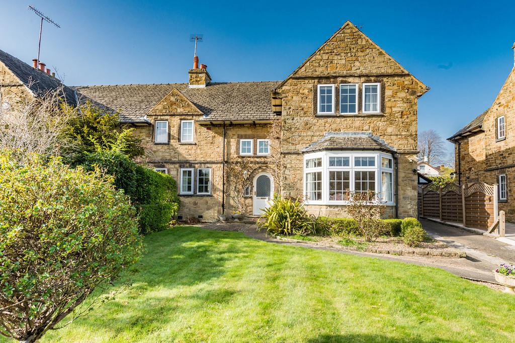 Abbey Lane, Abbey Lane 4 bed semidetached house £450,000