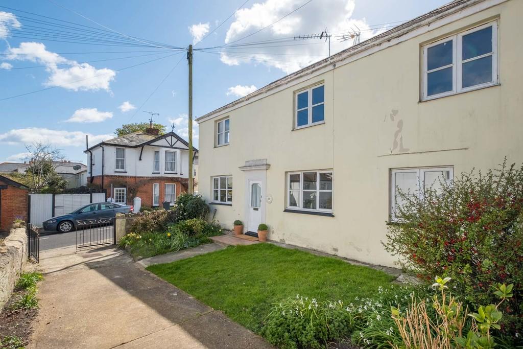 Nelson Place, Ryde 3 bed cottage £995 pcm (£230 pw)