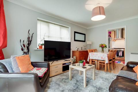 4 Birchend Close, South Croydon, CR2 7DS