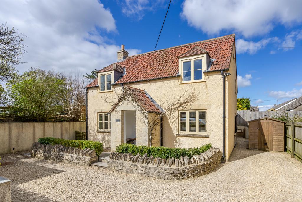 High Street, Hawkesbury Upton 3 bed detached house £485,000