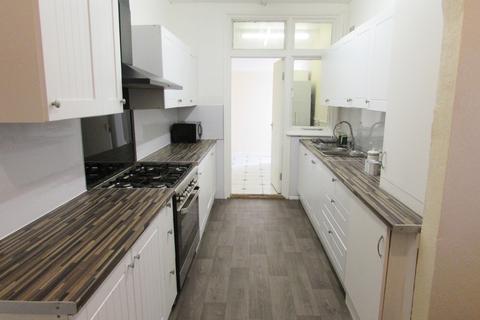 87 Stanley Park Road, Carshalton, SM5 3HX