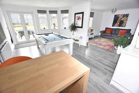 3 Breslin Terrace, Harthill, Shotts, ML7 5PJ