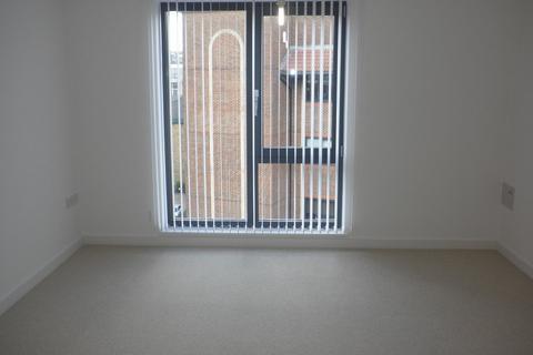 1 bedroom apartment to rent, Queensway, Redhill