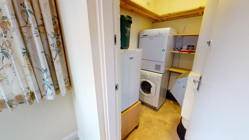 Apartment in Cheltenham, Warden Hill, Lansdown - More