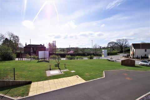 4 Ivinson Way, Bramshall, Uttoxeter, ST14 5BF