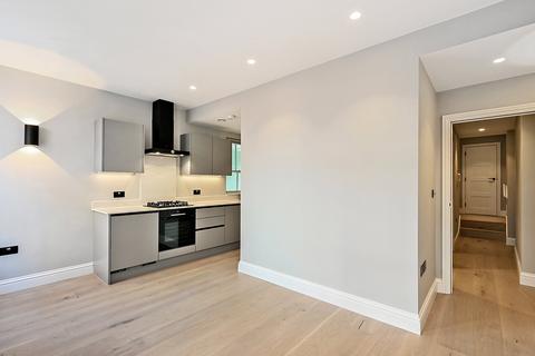 1 bedroom apartment to rent, Shaftesbury Avenue, London, W1D