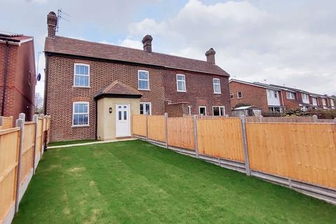 2a, The Hollies Farm Cottages Long Chaulden, Hemel Hempstead, HP1 2NU