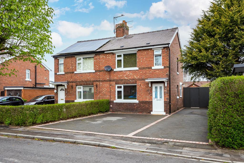 Mere Avenue, Burscough 3 bed semidetached house £204,950