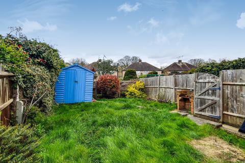 18 Warren Road, Twickenham, TW2 7DL
