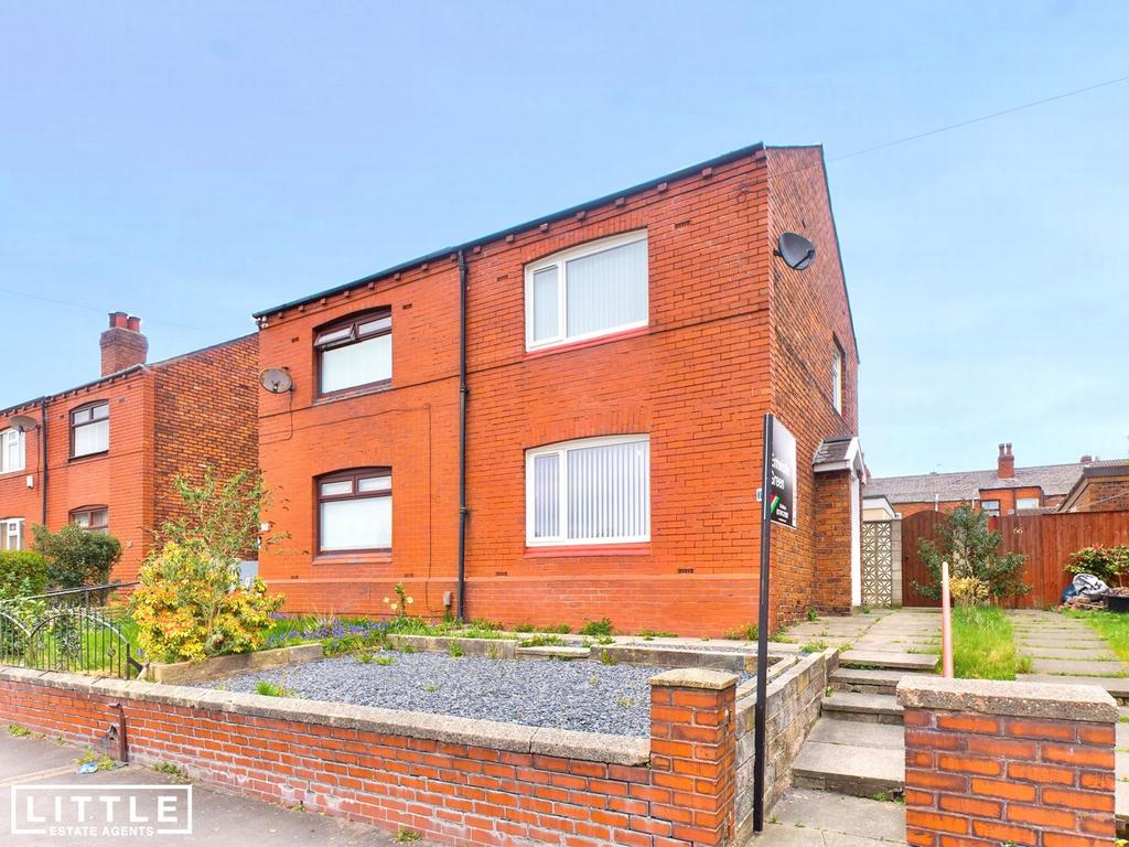 Knowsley Road, St. Helens, WA10 3 bed semidetached house £150,000