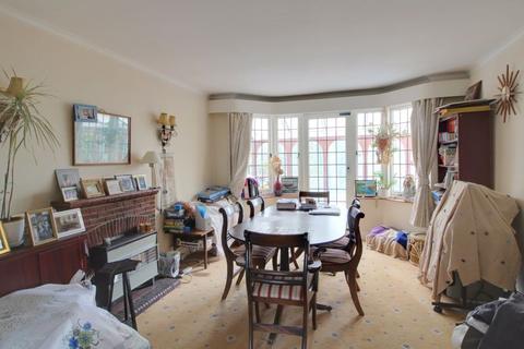 18 Downlands Road, Purley, CR8 4JE