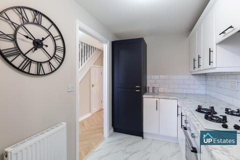 6 Aster Walk, Nuneaton, CV10 7SP