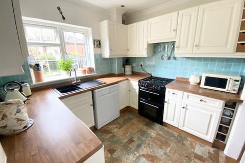 25 Gresham Way, Frimley Green, Camberley, GU16 6LZ