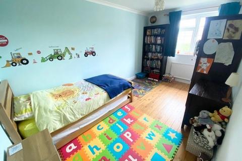 25 Gresham Way, Frimley Green, Camberley, GU16 6LZ