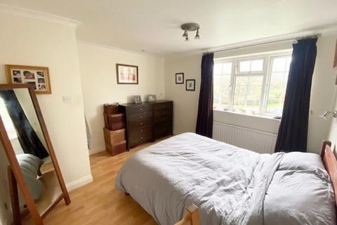 25 Gresham Way, Frimley Green, Camberley, GU16 6LZ