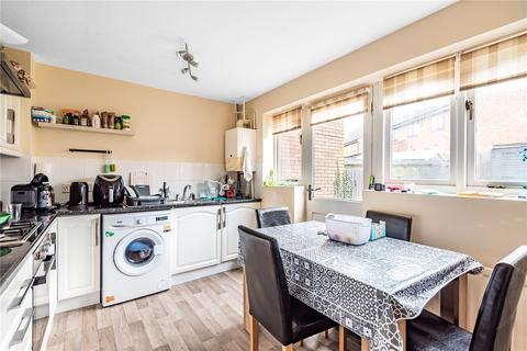 67 Claregate, Northampton, NN4 0QZ