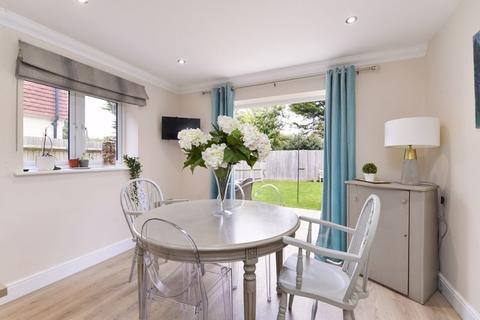 3, Dolphin Court Dunsfold Road, Alfold, Cranleigh, GU6 8JB
