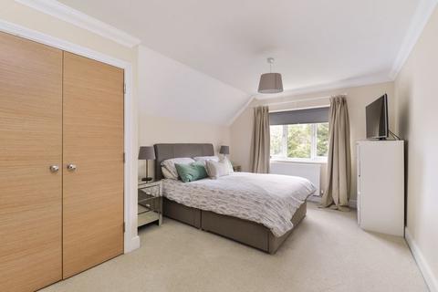 3, Dolphin Court Dunsfold Road, Alfold, Cranleigh, GU6 8JB