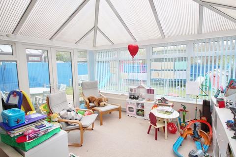7 Giles Close, Hedge End, Southampton, SO30 2TH